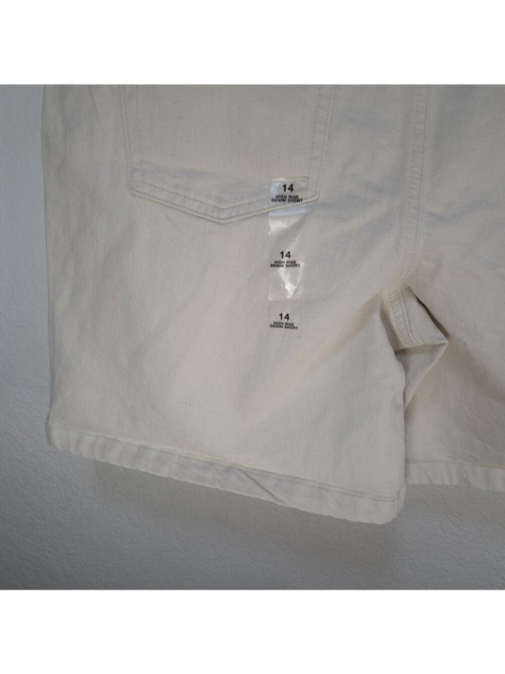 Style&Co. Womens Size 14 Cream Belted Shorts High Rise Slimming Pocket - Picture 12 of 16